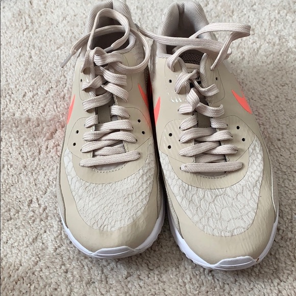 Nike air - Picture 1 of 4